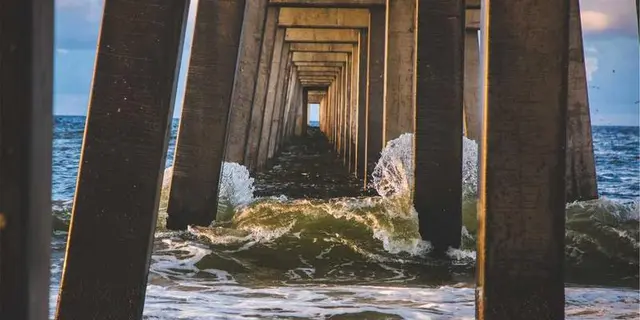 Quantum computing applications in cryptography